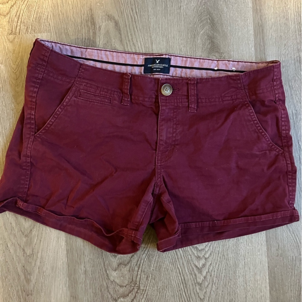 AMERICAN Eagle Red Shorts
